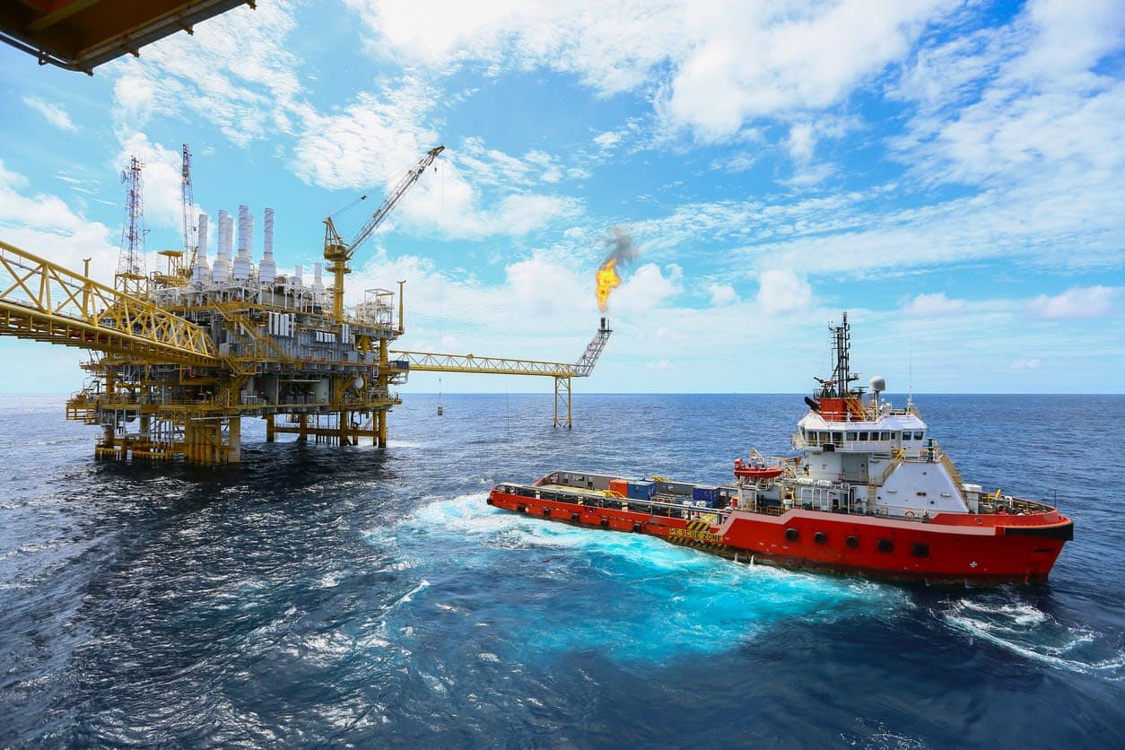 «Kosmos Energy» العاملة في موريتانيا ضمن 3 أسهم نفطية تحت مجهر المستثمرين الأمريكيين