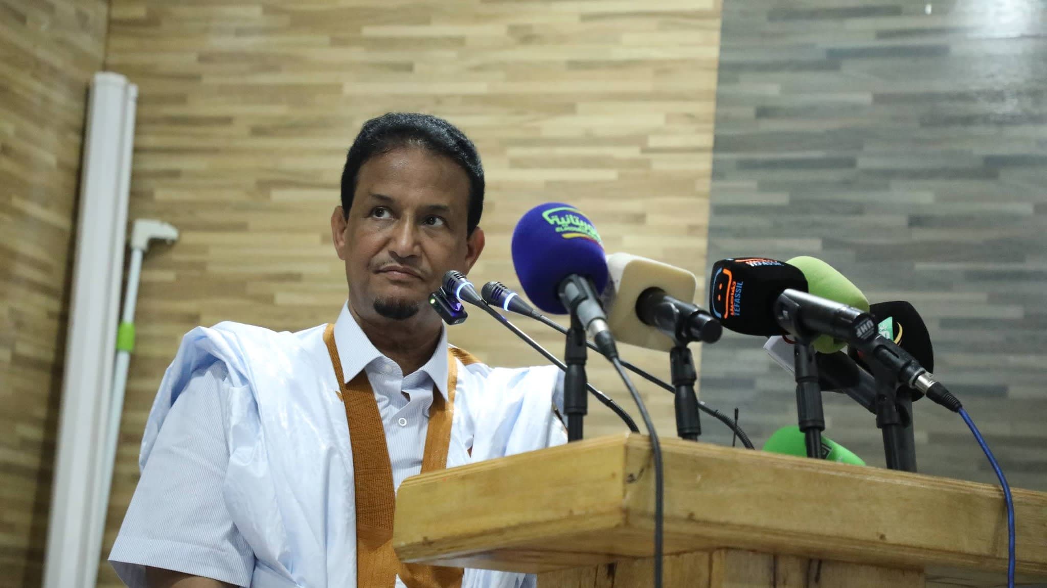 الشنقيطي يحذر من تداعيات الازمة المالية على موريتانيا