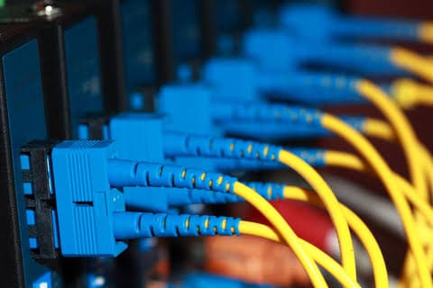تمويل ب 10 ملاييين دولار لتوسعة شبكة الألياف البصرية في موريتانيا