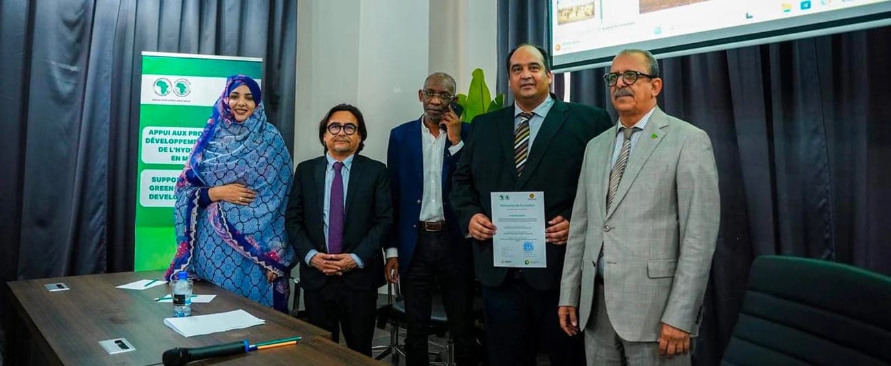 البنك الإفريقي للتنمية: موريتانيا تعمل على وضع اللمسات الأخيرة لإطلاق مزادات الهيدروجين الأخضر