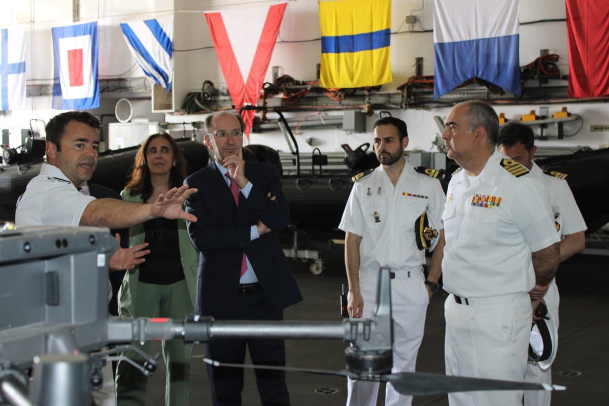 سفينة عسكرية إسبانية ترسو في موريتانيا